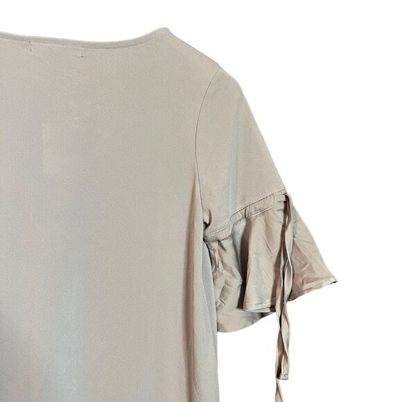 NWT! Banana republic factory grey tee with ruffle sleeves - Picture 6 of 11